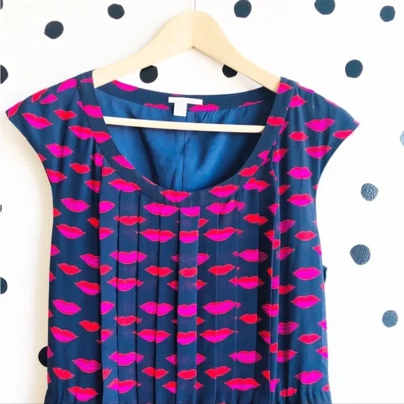 Halogen Sleeveless Pleated Dress Navy Lip Print 6 - Picture 3 of 9